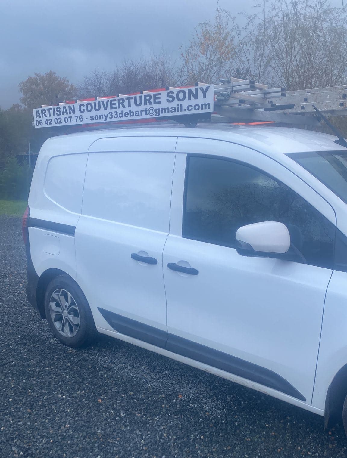 Camionnette Artisan Sony